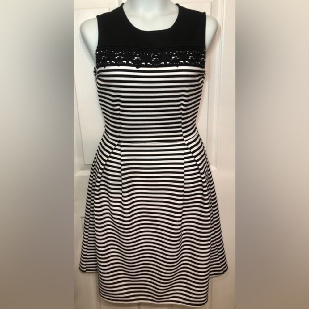 Suzy Shier Sleeveless Lace Dress Sz L Striped Black White